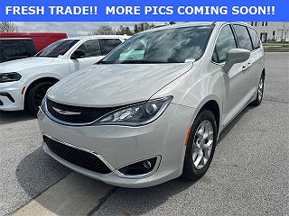 2019 Chrysler Pacifica Touring-L 2C4RC1EG0KR589313 in Michigan City, IN
