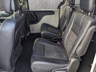 2019 Dodge Grand Caravan SXT 2C4RDGCG6KR595670 in Miami, FL 19