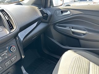 2019 Ford Escape SE 1FMCU9GD0KUB29555 in Bloomington, IN 19