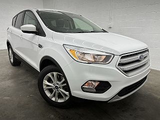 2019 Ford Escape SE 1FMCU9GD9KUC07735 in Frankfort, KY 3