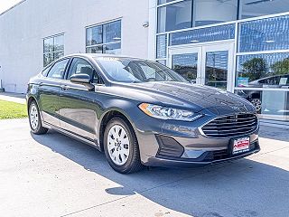 2019 Ford Fusion S VIN: 3FA6P0G77KR102610