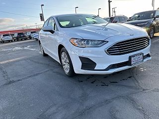 2019 Ford Fusion S VIN: 3FA6P0G7XKR153826
