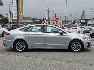 2019 Ford Fusion SE 3FA6P0LU3KR119576 in Van Nuys, CA 4