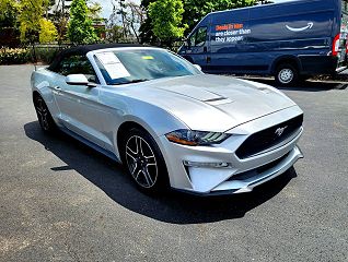2019 Ford Mustang  1FATP8UH3K5170033 in Cookeville, TN 1