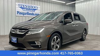 2019 Honda Odyssey Touring 5FNRL6H8XKB066510 in Springfield, MO 1