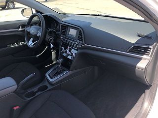 2019 Hyundai Elantra SE 5NPD74LF0KH439676 in El Cajon, CA 29