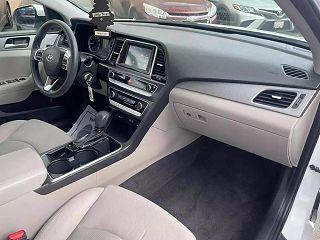 2019 Hyundai Sonata SE 5NPE24AF3KH792225 in Clovis, CA 24