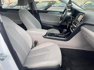 2019 Hyundai Sonata SE 5NPE24AF3KH792225 in Clovis, CA 25