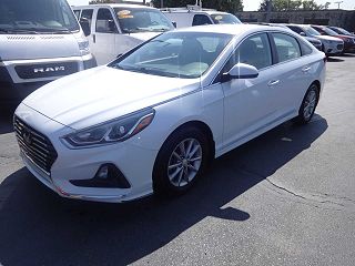 2019 Hyundai Sonata SE 5NPE24AF1KH808700 in Hamilton, OH 3