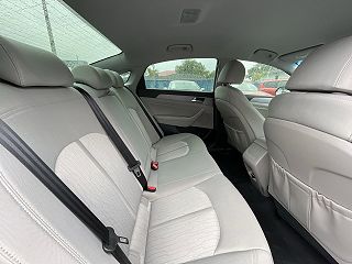 2019 Hyundai Sonata SE KMHE24L35KA085035 in Orlando, FL 17