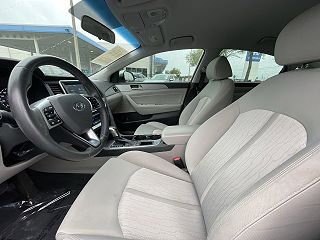 2019 Hyundai Sonata SE KMHE24L35KA085035 in Orlando, FL 18
