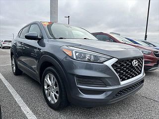2019 Hyundai Tucson SE VIN: KM8J23A46KU879352