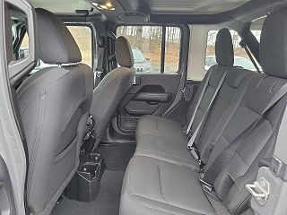 2019 Jeep Wrangler Sahara 1C4HJXEG2KW565011 in Moosic, PA 10