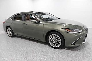 2019 Lexus ES 300h JTHB21B10K2027574 in Willoughby Hills, OH 1