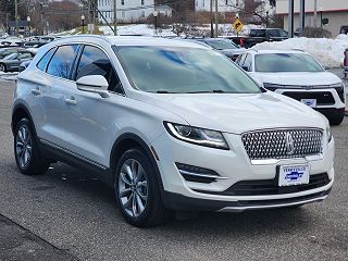 2019 Lincoln MKC Select 5LMCJ2D94KUL17931 in Terryville, CT 6