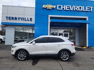 2019 Lincoln MKC Select 5LMCJ2D94KUL17931 in Terryville, CT