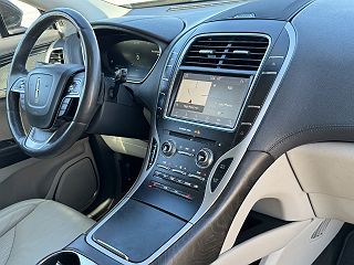 2019 Lincoln Nautilus Select 2LMPJ8K96KBL12802 in High Point, NC 15