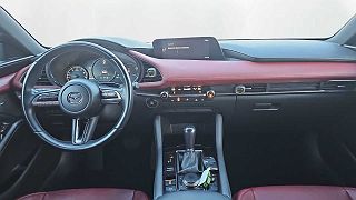 2019 Mazda Mazda3 Premium JM1BPBNM6K1143933 in Lebanon, IN 10