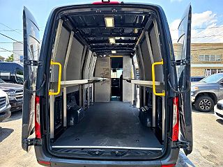 2019 Mercedes-Benz Sprinter 2500 WD4PF1CDXKP151784 in Elmont, NY 1