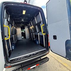 2019 Mercedes-Benz Sprinter 2500 WD4PF1CD9KP147113 in Elmont, NY 27