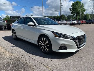 2019 Nissan Altima Platinum 1N4BL4FW0KN302788 in Raleigh, NC 3