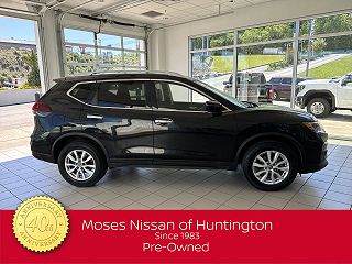 2019 Nissan Rogue SV KNMAT2MV7KP538217 in Huntington, WV 4