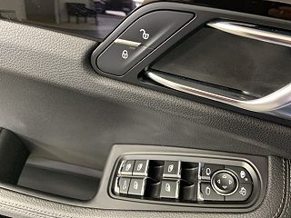 2019 Porsche Macan Base WP1AA2A56KLB00028 in Medford, OR 22