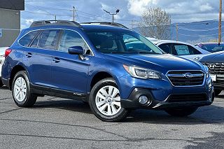 2019 Subaru Outback 2.5i 4S4BSAFC9K3222947 in Central Point, OR 2