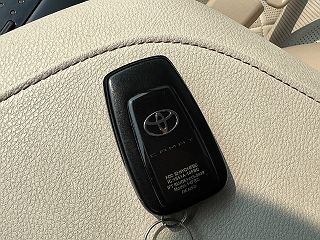 2019 Toyota Camry XLE 4T1B11HK6KU702252 in Saint Peters, MO 13