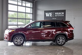 2019 Toyota Highlander XLE VIN: 5TDJZRFH9KS715158