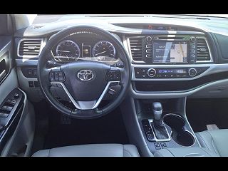 2019 Toyota Highlander XLE 5TDKZRFH7KS568021 in Cerritos, CA 7