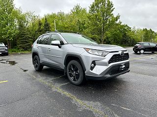 2019 Toyota RAV4 XLE JTMP1RFV1KD503437 in Lake Villa, IL 3