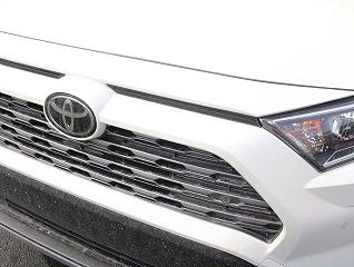 2019 Toyota RAV4 Limited Edition JTMN1RFV2KD039842 in Lansing, MI 11