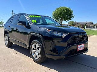 2019 Toyota RAV4 LE 2T3K1RFV3KW040679 in Wolfforth, TX 7