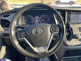2019 Toyota Sienna XLE 5TDYZ3DC5KS999388 in Flowood, MS 21