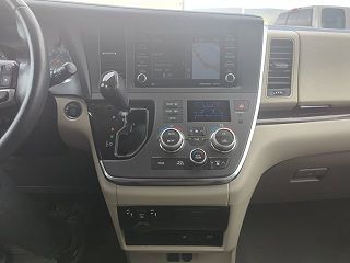 2019 Toyota Sienna XLE 5TDDZ3DC1KS227811 in The Dalles, OR 16