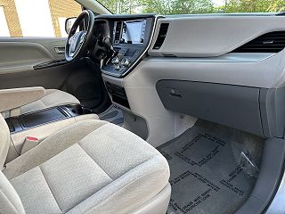 2019 Toyota Sienna LE 5TDJZ3DC4KS215249 in Villa Park, IL 44