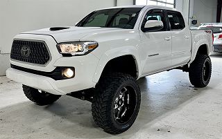 2019 Toyota Tacoma TRD Sport 3TMCZ5AN0KM198119 in Lakemoor, IL 4