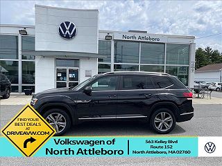 2019 Volkswagen Atlas SE 1V2XR2CA6KC526959 in North Attleboro, MA 1