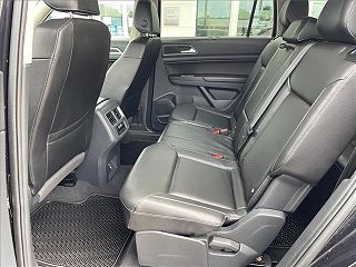 2019 Volkswagen Atlas SE 1V2XR2CA6KC526959 in North Attleboro, MA 8