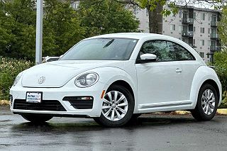2019 Volkswagen Beetle  VIN: 3VWFD7AT3KM709695