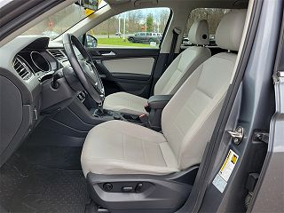 2019 Volkswagen Tiguan  3VV2B7AX9KM050677 in Quakertown, PA 14