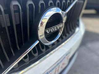 2019 Volvo XC40 T5 Momentum YV4162UK4K2120866 in Beverly, MA 3