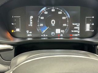 2019 Volvo XC60 T5 Momentum LYV102DK7KB325679 in San Juan, TX 23
