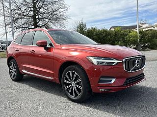 2019 Volvo XC60 T5 Inscription LYV102DL7KB337100 in Southaven, MS 1