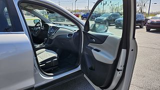 2020 Chevrolet Equinox LT 2GNAXUEV5L6220359 in Elkhart, IN 24