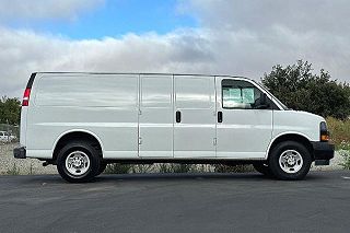 2020 Chevrolet Express 2500 1GCWGBFP2L1141298 in Hollister, CA 34