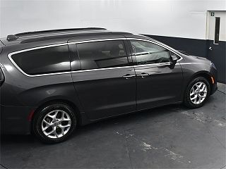 2020 Chrysler Pacifica Touring 2C4RC1FG5LR129984 in Milwaukee, WI 18