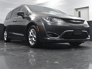 2020 Chrysler Pacifica Touring 2C4RC1FG5LR129984 in Milwaukee, WI 28