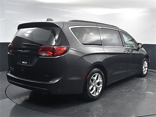 2020 Chrysler Pacifica Touring 2C4RC1FG5LR129984 in Milwaukee, WI 4